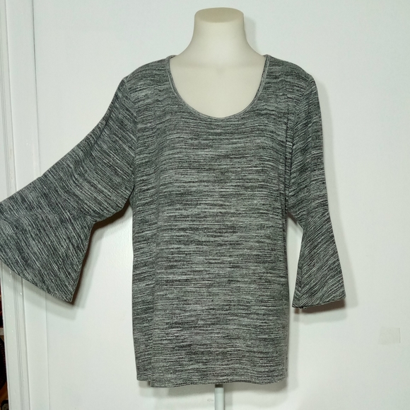 Cato Grey Bell Sleeve Top Sz 22/24W - Picture 5 of 8
